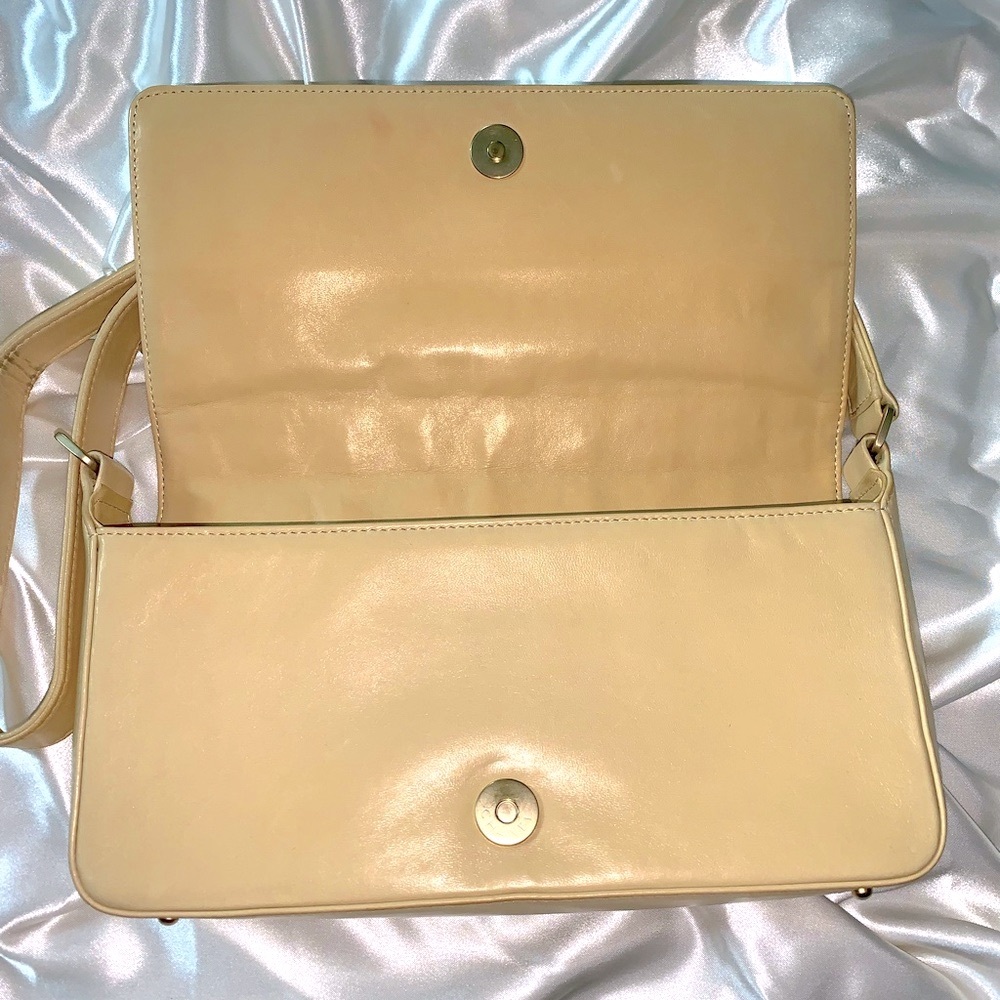 🎀SOLD🎀 Chanel Chocolate Bar Shoulder Bag - Picture 6 of 12